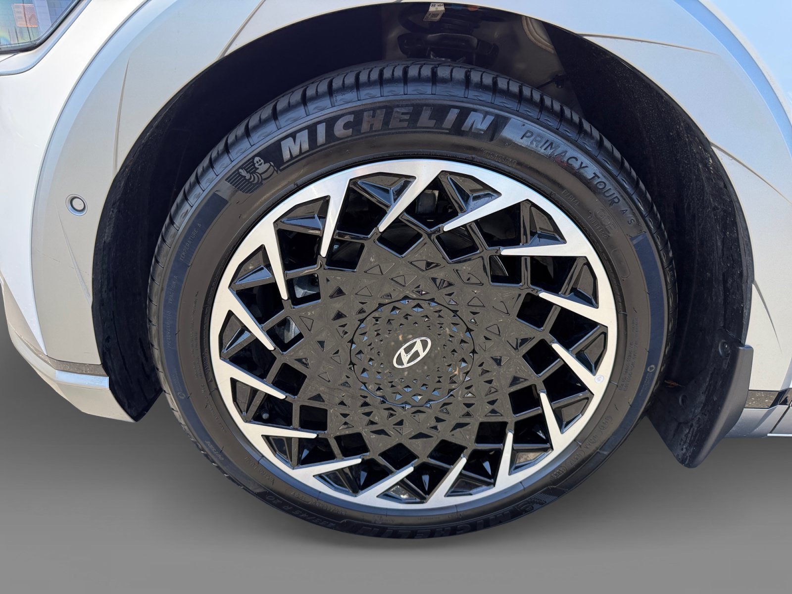 Certified Used 2024 White Hyundai Limited image 9