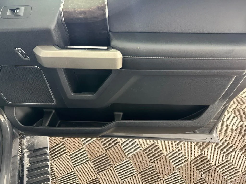 Used 2022 Gray Ford Lariat image 21