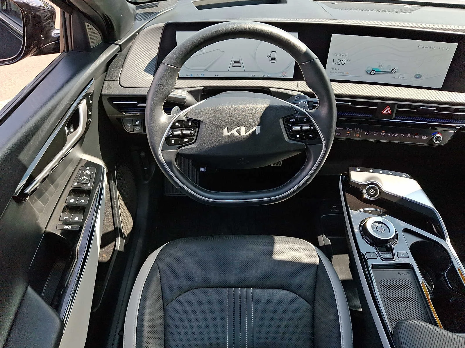 Used 2023 Aurora Black Pearl Kia GT-Line image 11