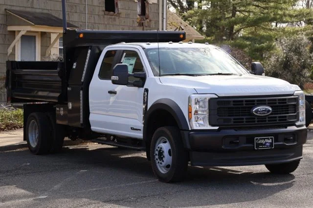 New 2026 Oxford White Ford F-550® XL image 2