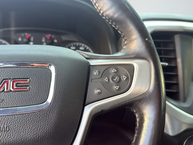 Used 2018 Red GMC SLE-1 image 16