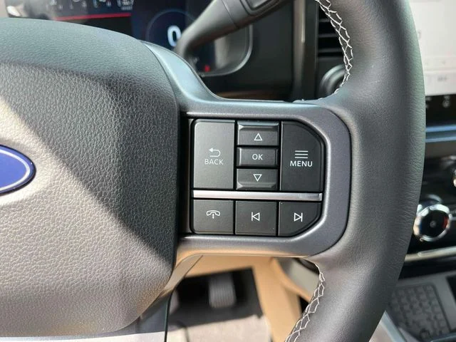 New 2027 Star White Metallic Tri-Coat Ford F-350® Lariat® image 25