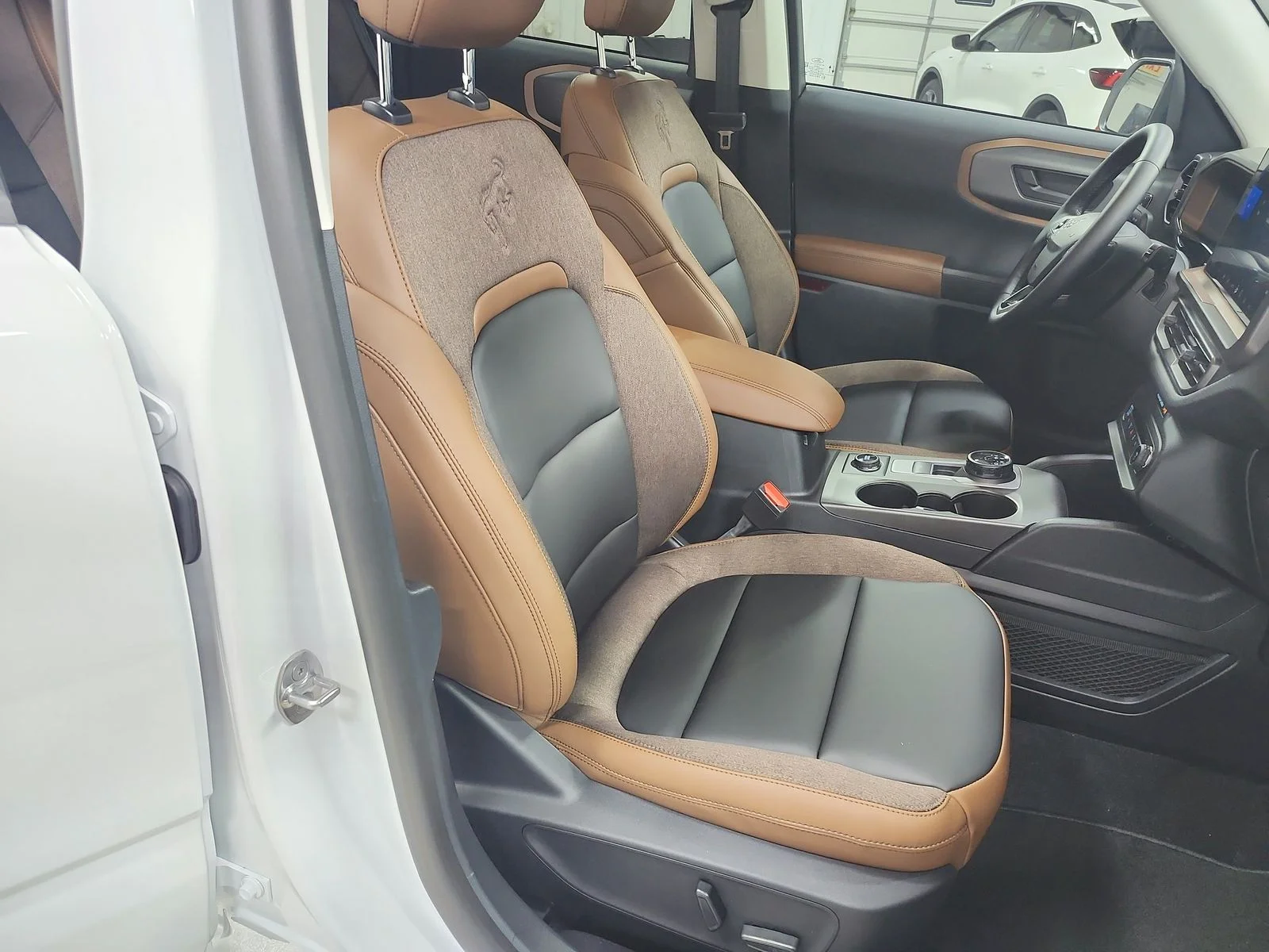 New 2026 Oxford White Ford Outer Banks® image 36