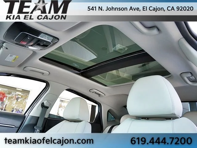 Used 2024 White Hyundai Limited image 15