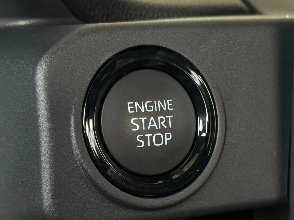 2025 Toyota Tacoma SR5 - Photo 22
