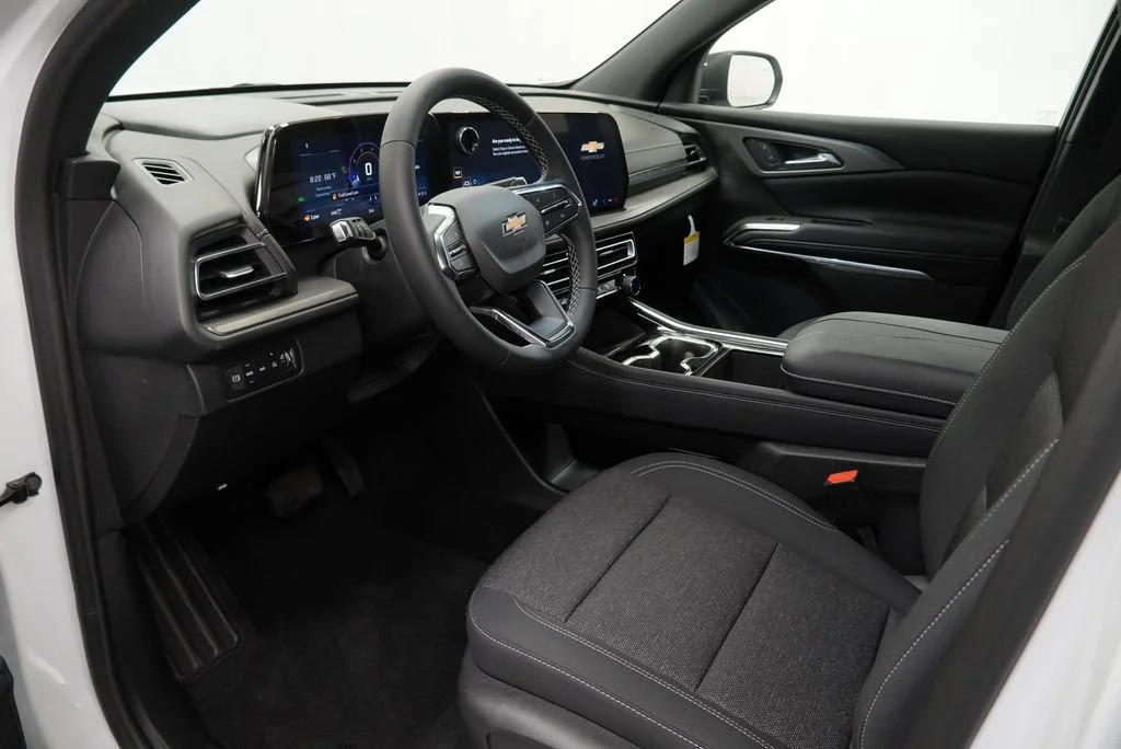 New 2027 Summit White Chevrolet LT image 11