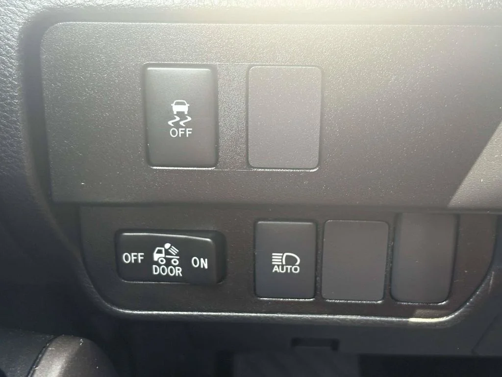 Certified Used 2022 Red Toyota SR5 image 24