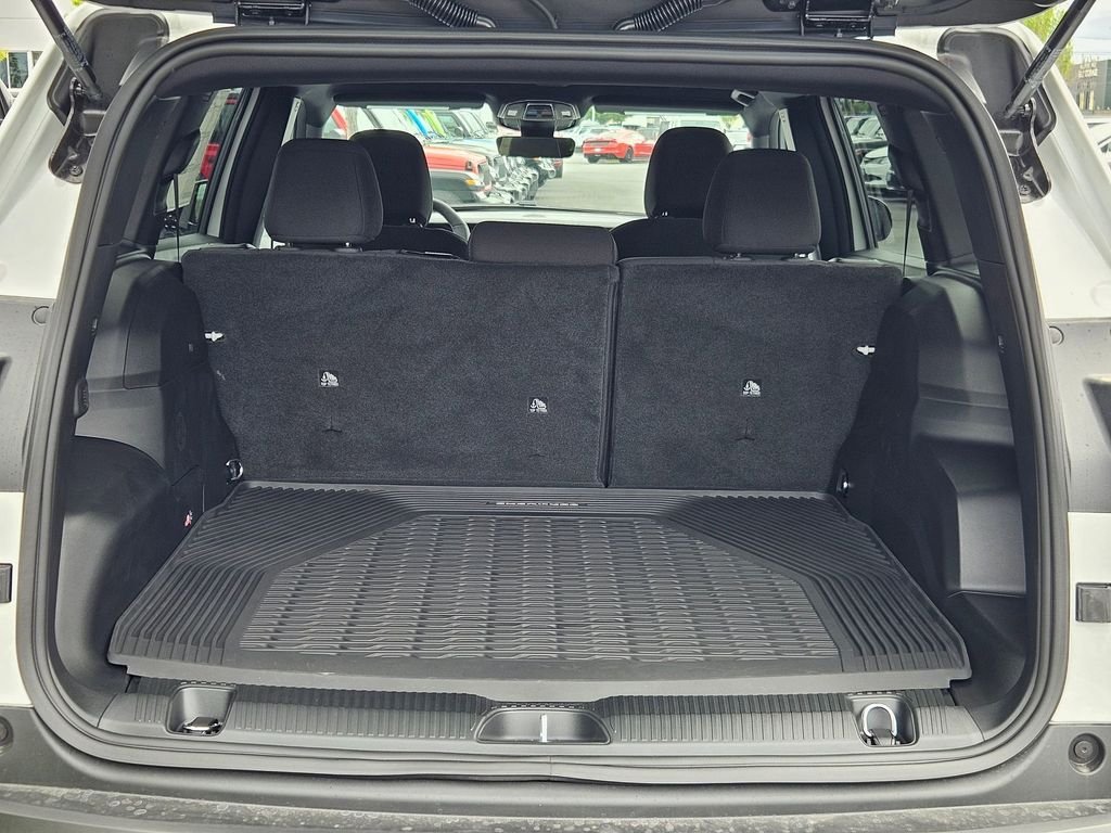 New 2026 Bright White Clearcoat Jeep Laredo image 25