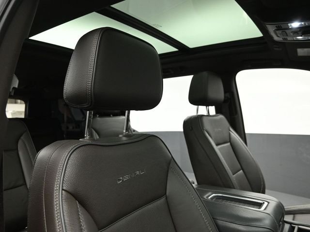 2022 GMC YUKON XL - Image 33