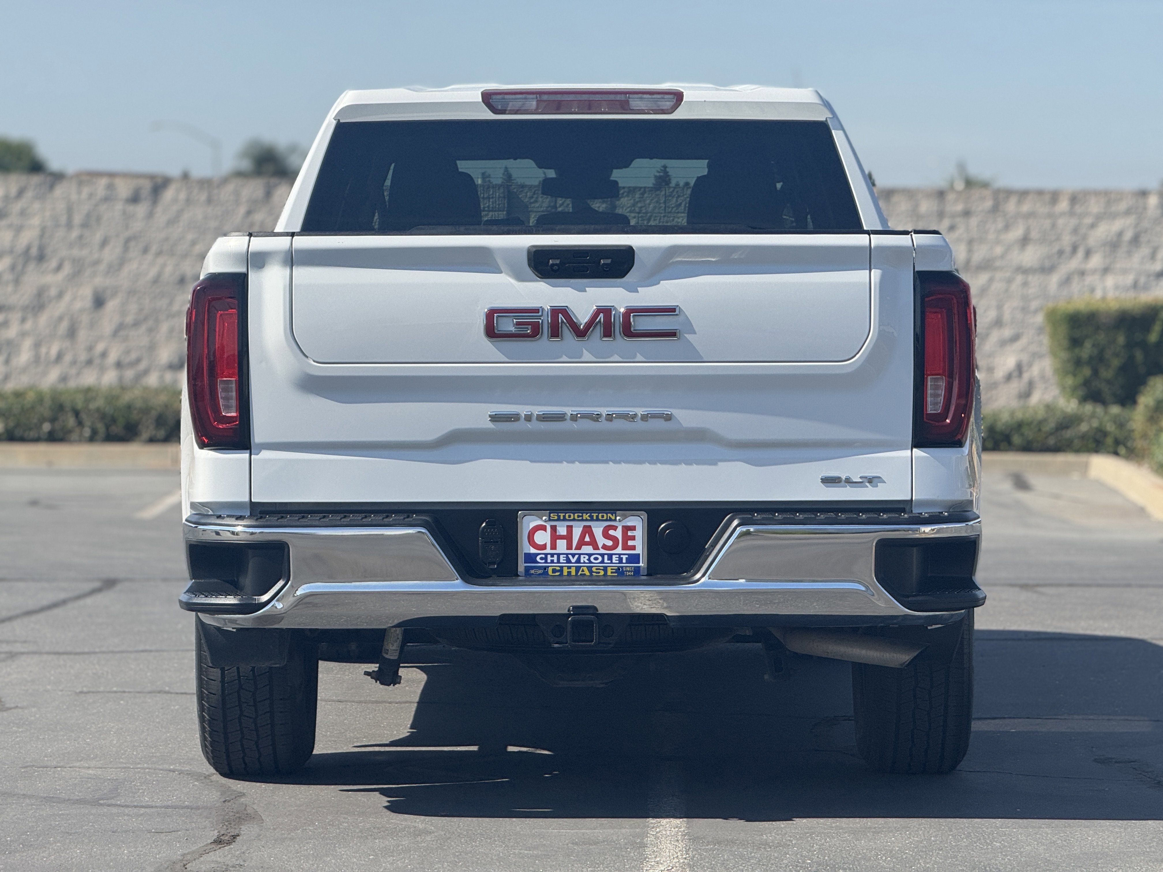 2024 GMC Sierra 1500 SLT - Photo 5