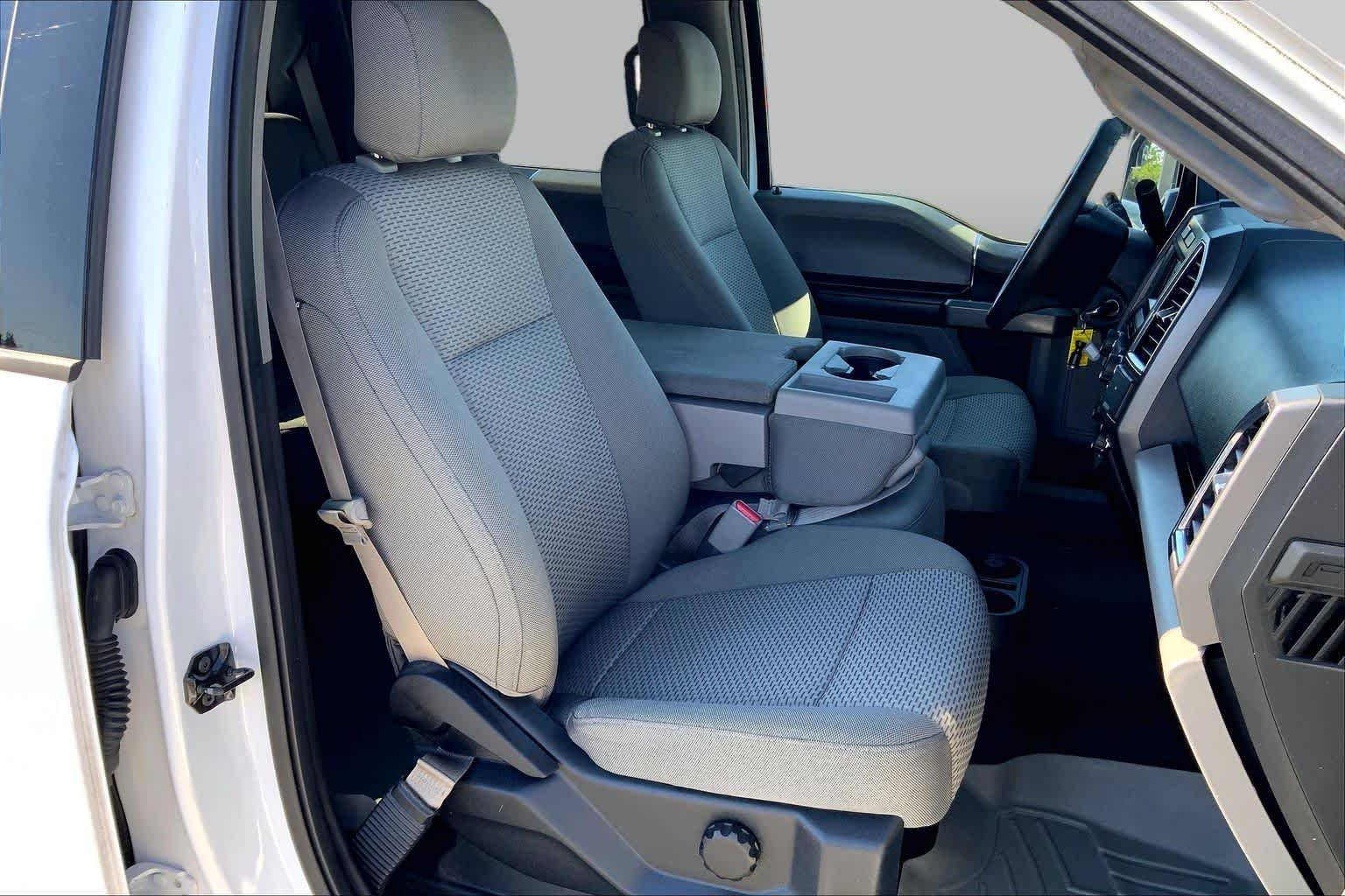 Used 2015 Oxford White Ford XLT image 8