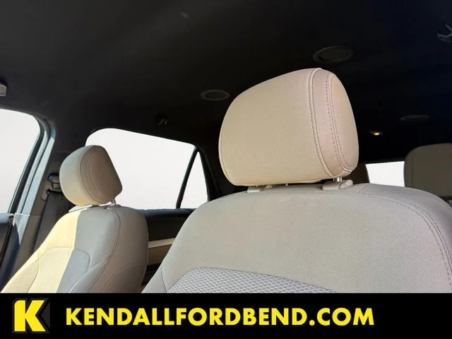 Used 2017 Canyon Ridge Metallic Ford XLT image 12