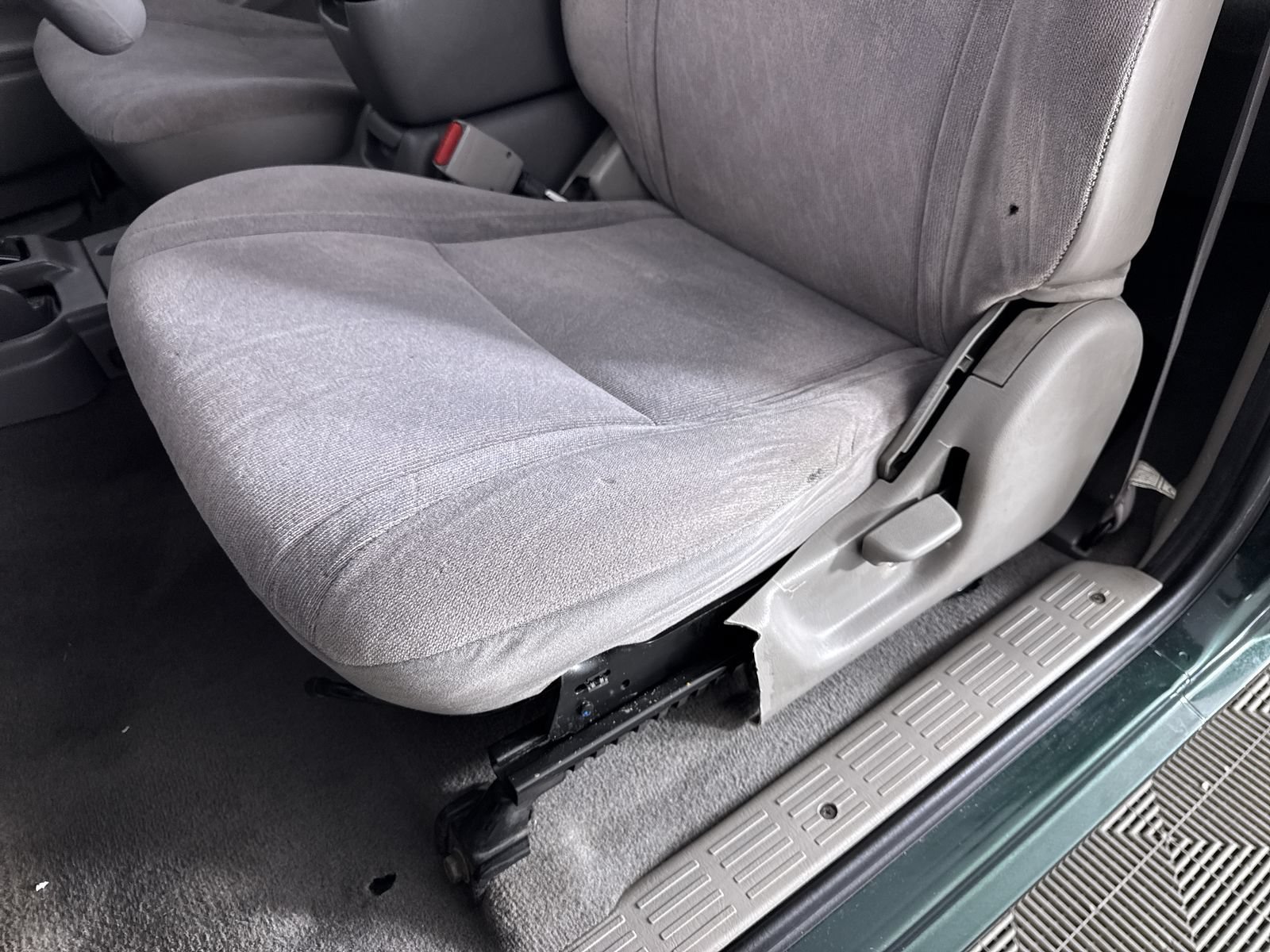 Used 2002 Green Toyota  image 12