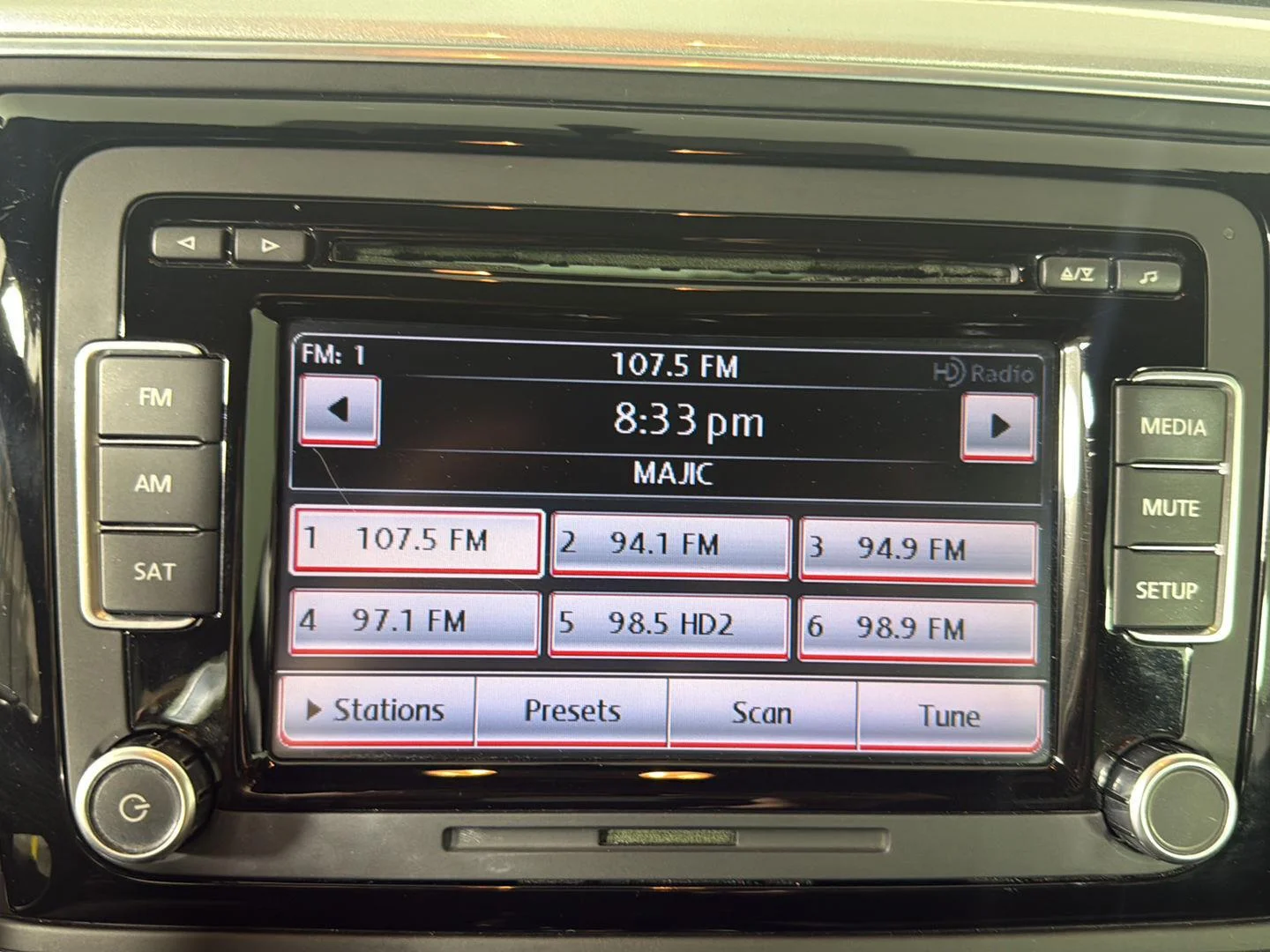 Used 2012 Reflex Silver Metallic Volkswagen 2.5L w/Sun image 13