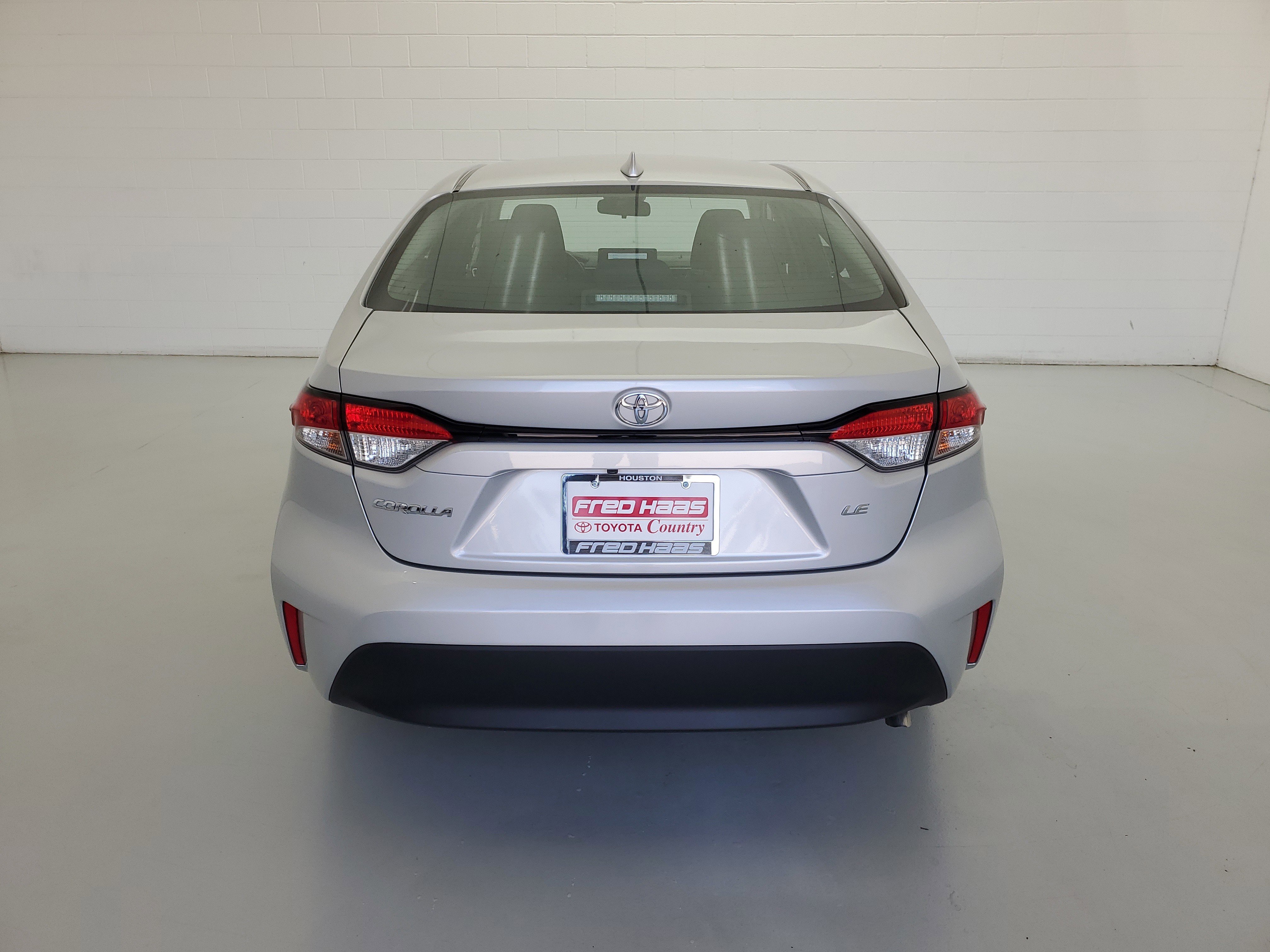 Used 2024 Classic Silver Metallic Toyota LE image 6