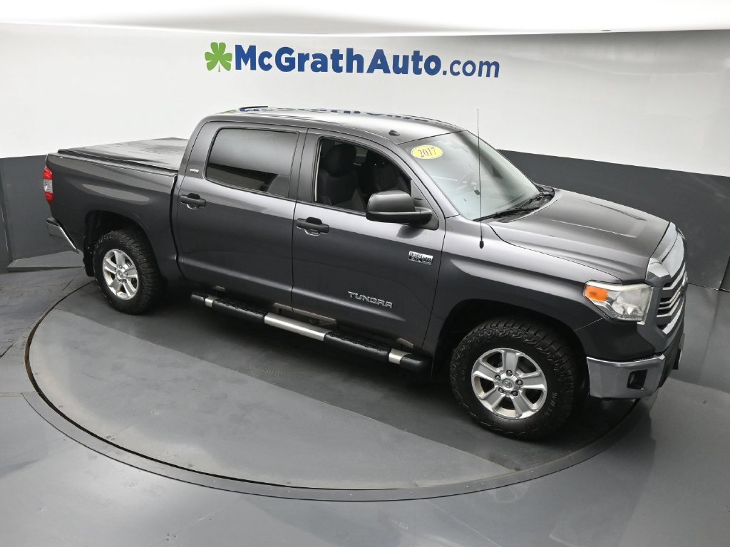 Used 2017 Gray Toyota SR5 image 3