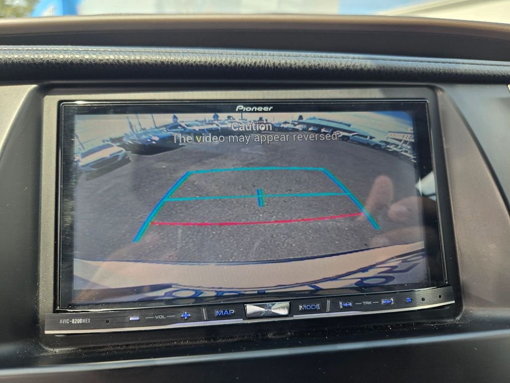 Used 2015 White Toyota LE image 7