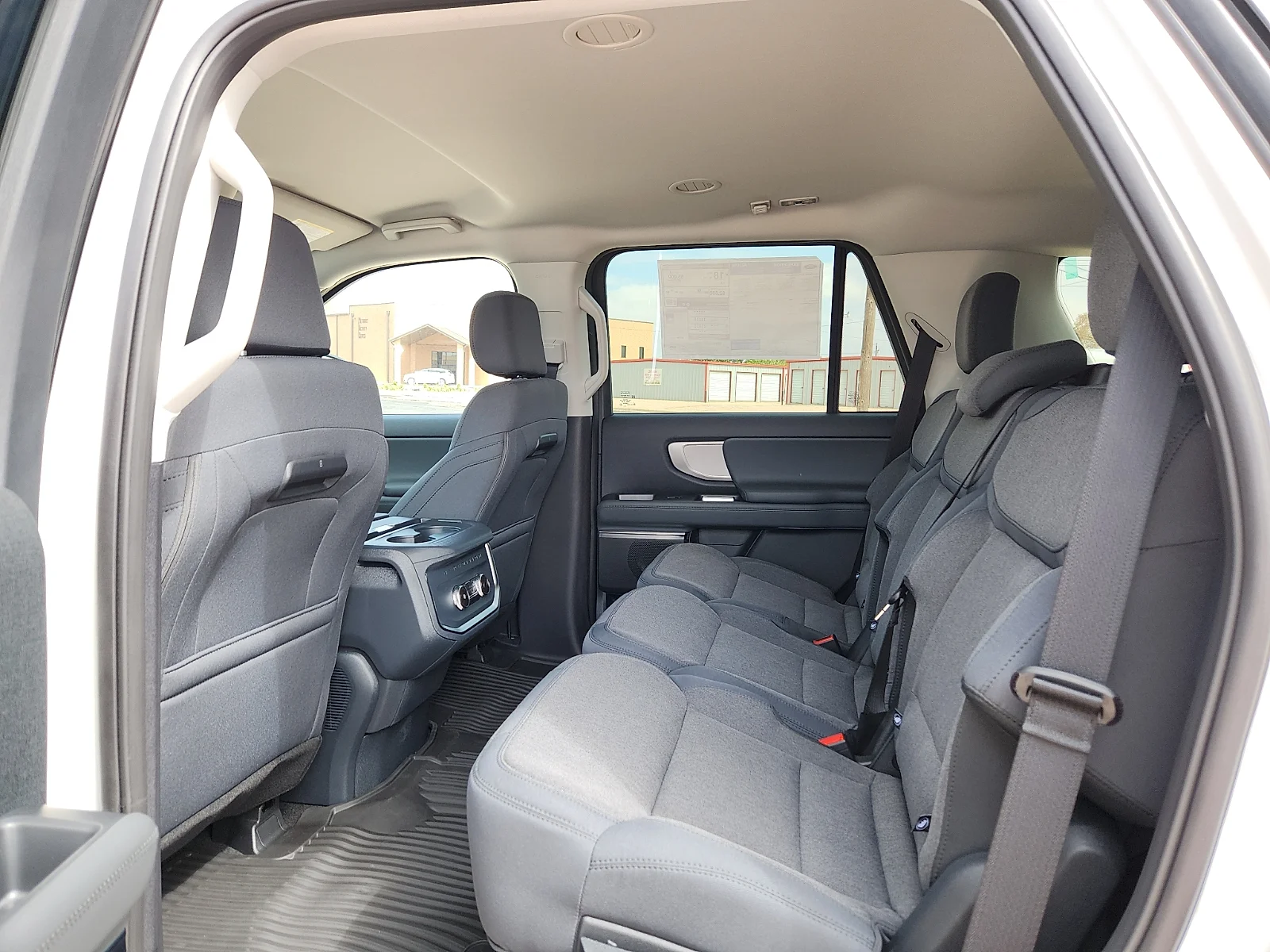 New 2027 Star White Metallic Tri-Coat Ford Active image 18