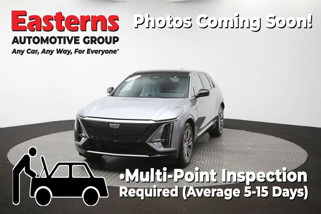 Used 2024 Silver Cadillac Luxury image 58