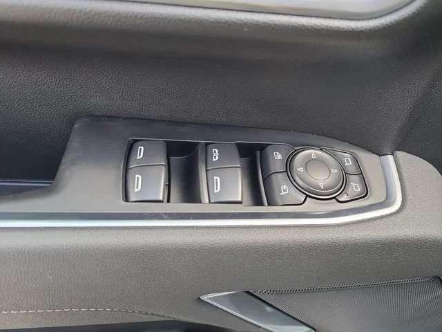 New 2026 Summit White Chevrolet LT image 17