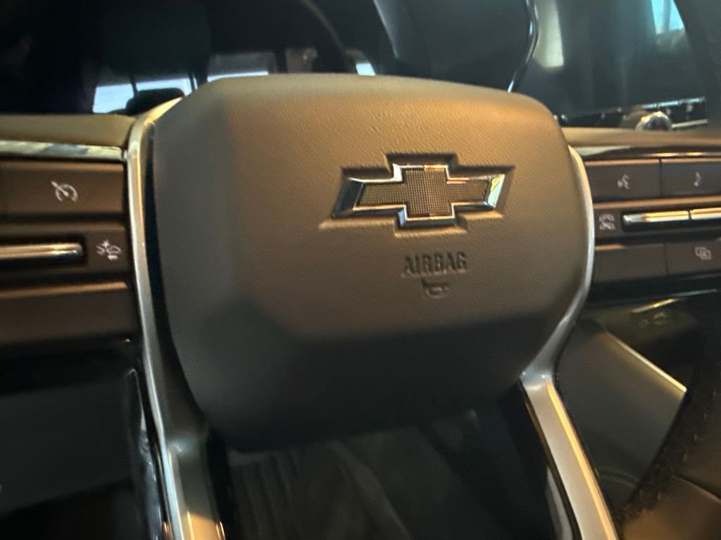 Used 2024 White Chevrolet ZR2 image 8