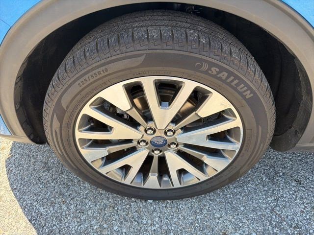 Used 2021 Blue Metallic Ford Titanium image 10