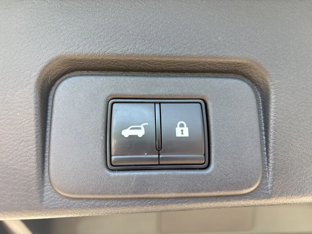 Used 2023 Gold Nissan SL image 8
