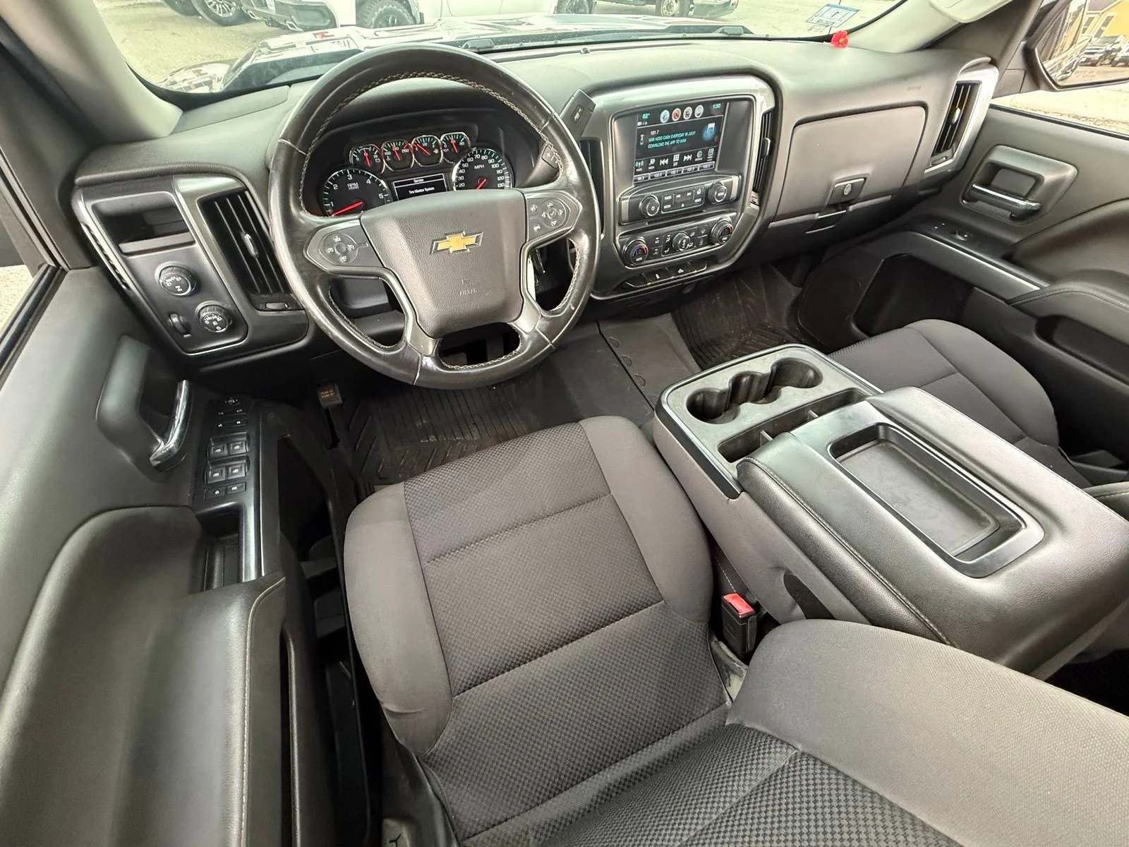 Used 2018 Black Chevrolet LT image 12