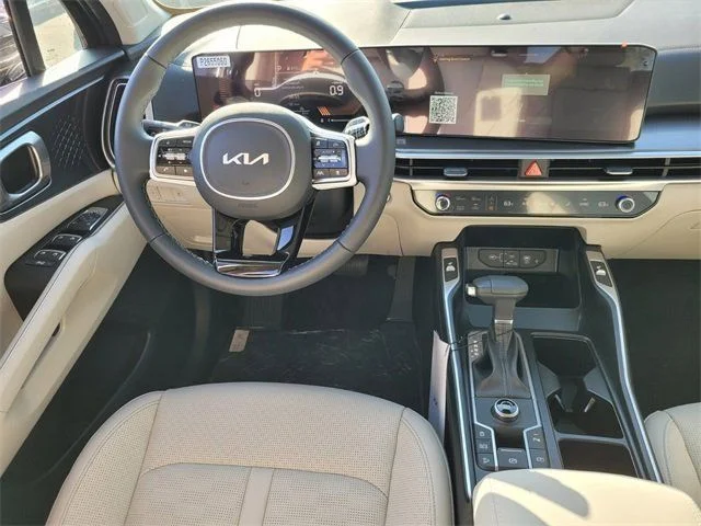 2025 Kia Sorento S - Photo 8