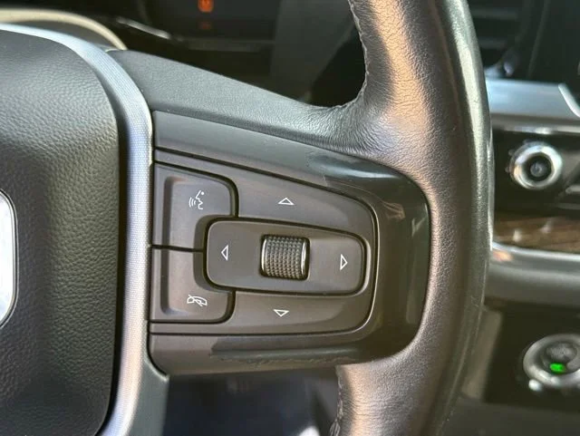 Used 2022 Titanium Rush Metallic GMC Elevation image 24