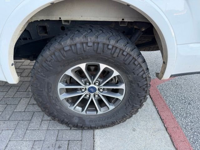 Used 2019 White Ford XLT image 5