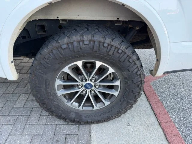 Used 2019 White Ford XLT image 5