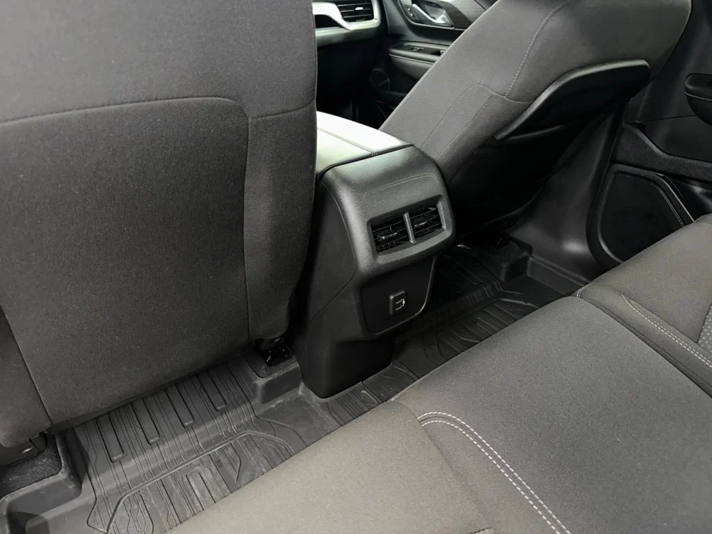 2023 GMC Terrain SLE - Photo 18