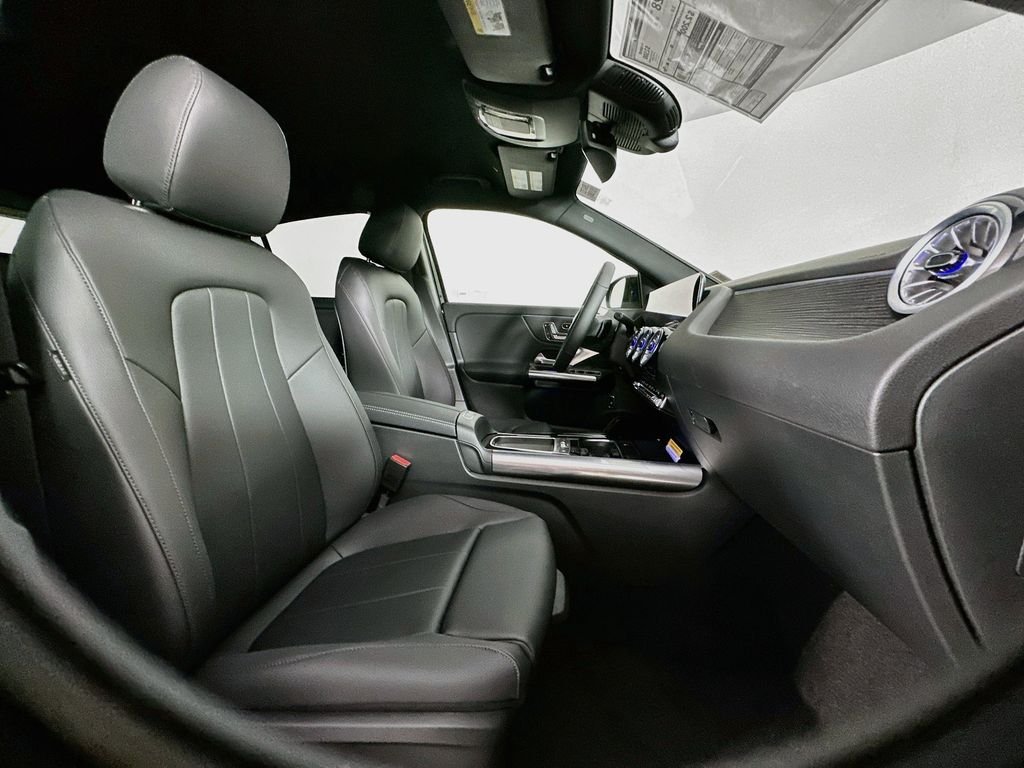 New 2026 Night Black Mercedes-Benz GLA 250 image 27