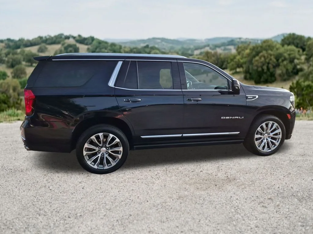 Used 2022 Blue GMC Denali image 11