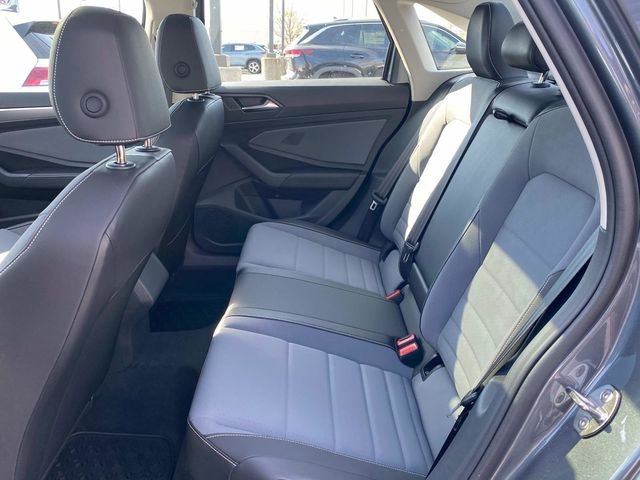 New 2026 Silver Volkswagen 1.5T SE image 12