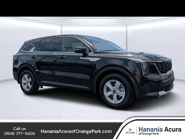 2025 Kia Sorento LX AT's photo