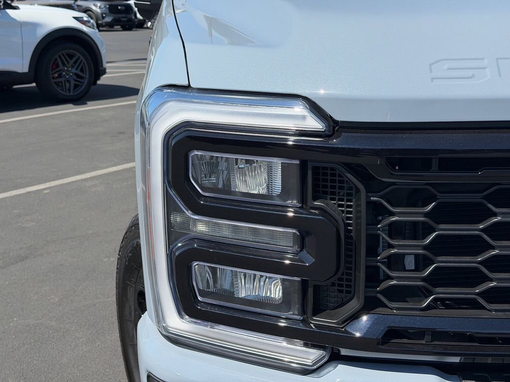 New 2026 Glacier Gray Metallic Tri-Coat Ford F-250® Lariat® image 4