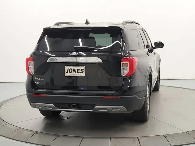 Used 2023 Agate Black Metallic Ford XLT image 7
