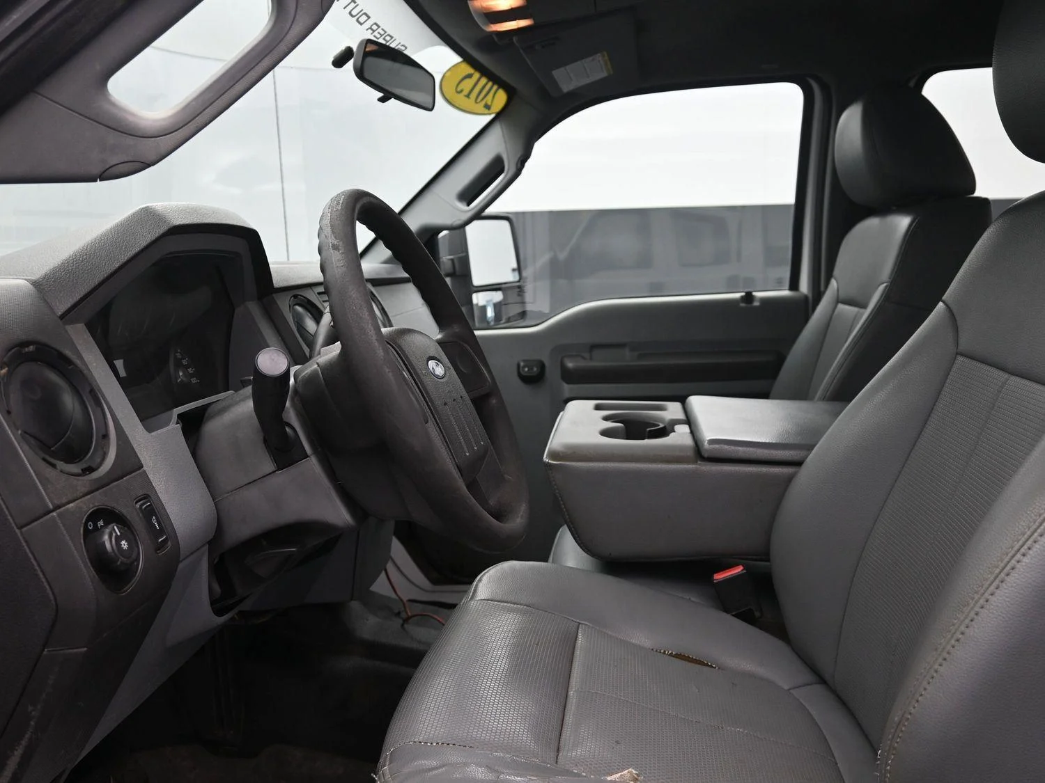 Used 2015 Oxford White Ford XL image 17