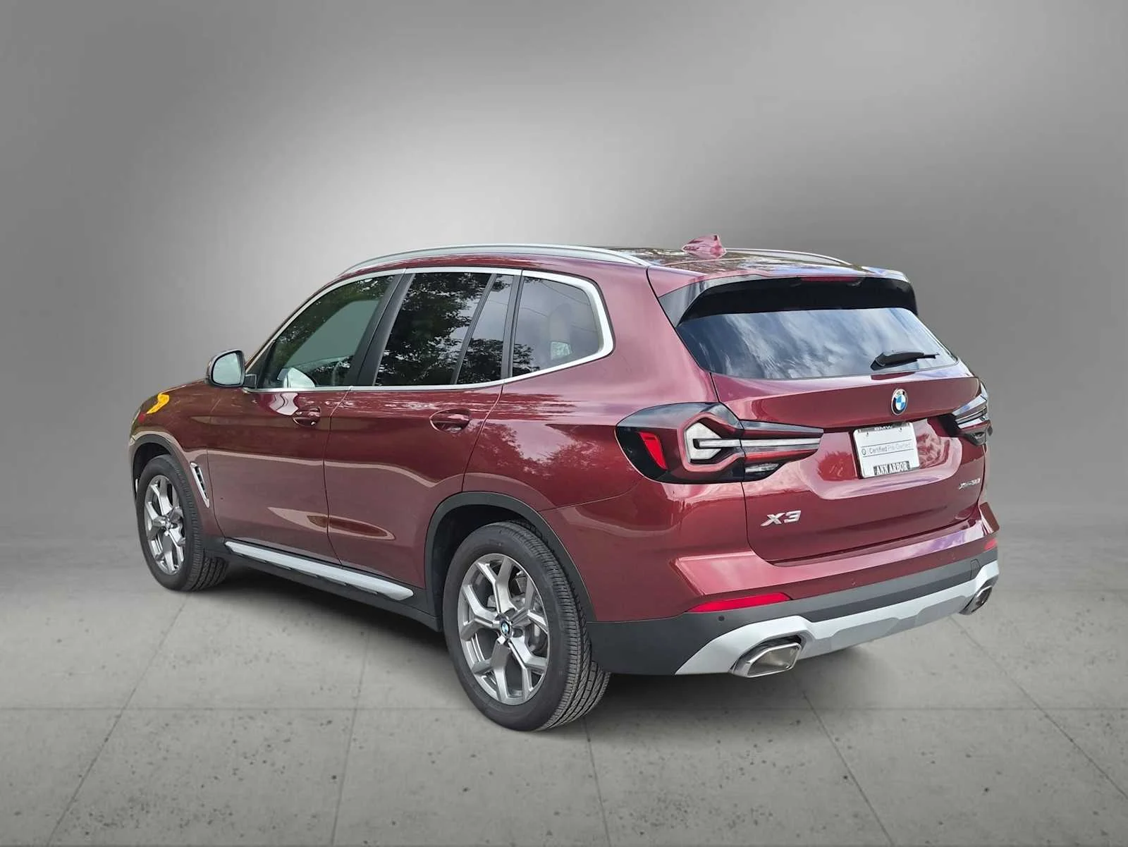 Certified Used 2024 Aventurin Red Metallic BMW xDrive30i image 6