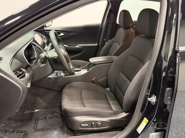 Used 2025 Black Chevrolet LT image 10