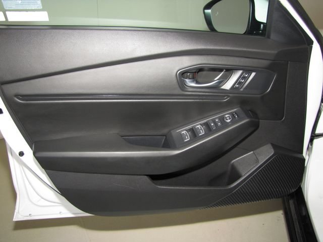 Certified Used 2025 Platinum White Pearl Honda EX-L image 10