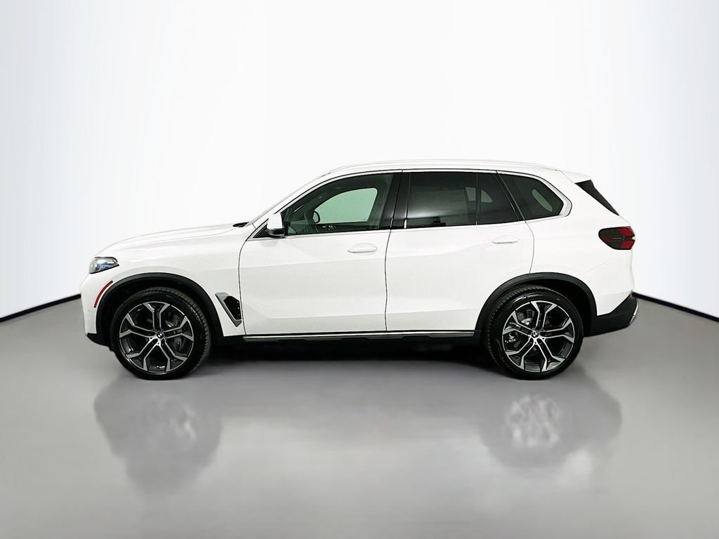 Used 2026 Alpine White BMW sDrive40i image 8