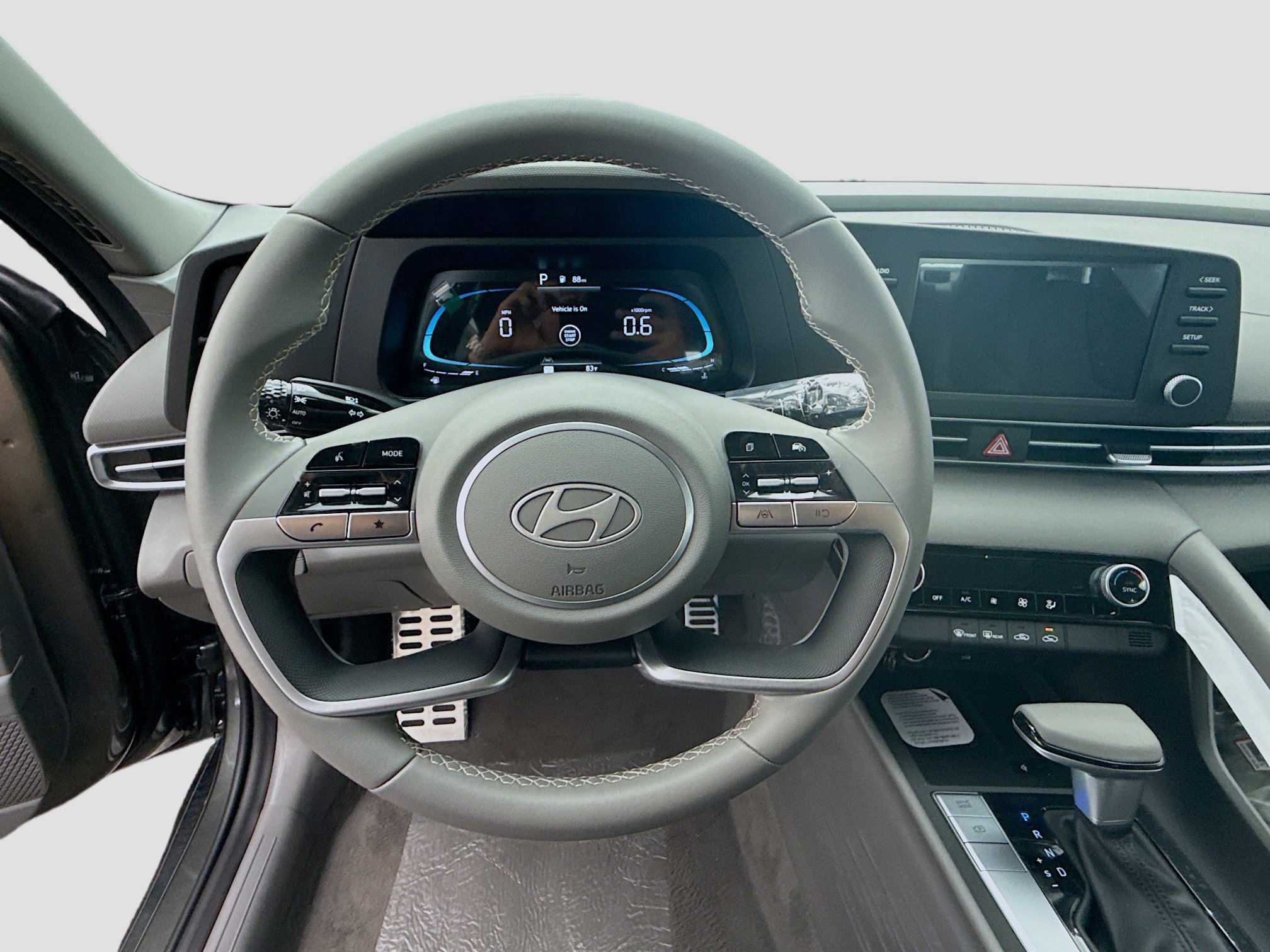 New 2026 Amazon Gray Hyundai SEL Sport image 32