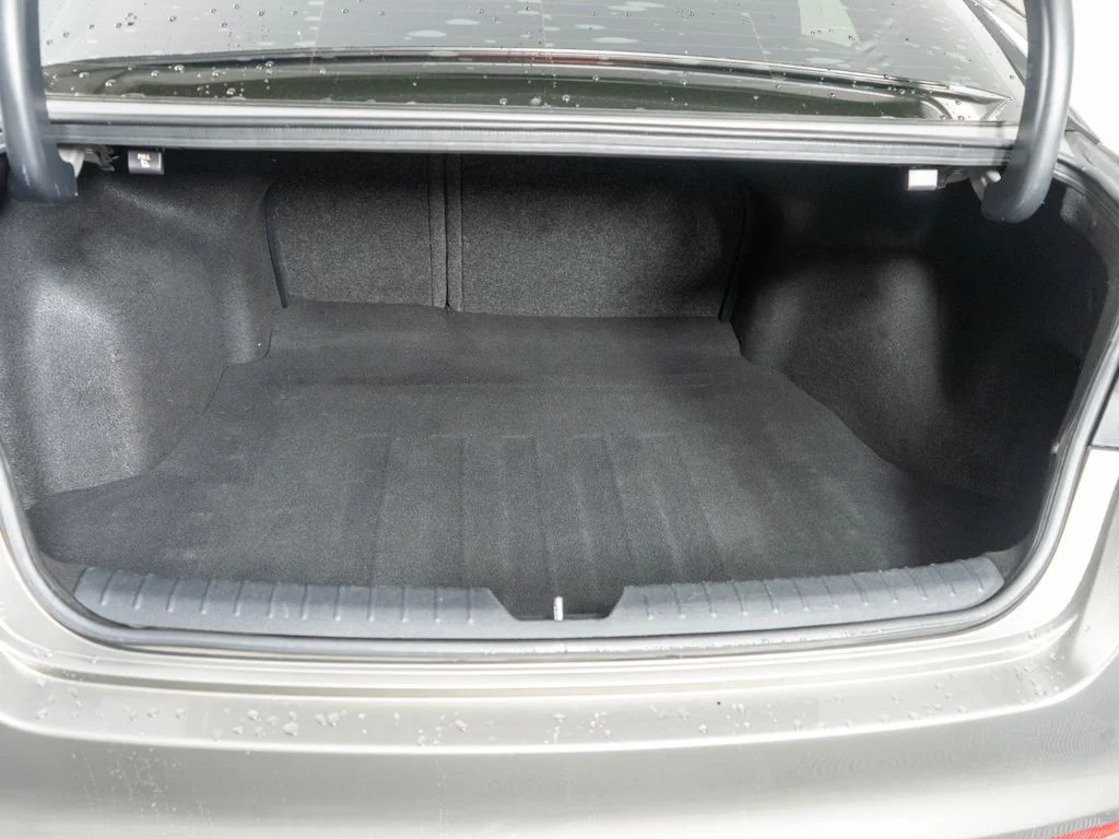 Used 2016 Gray Kia LX image 27