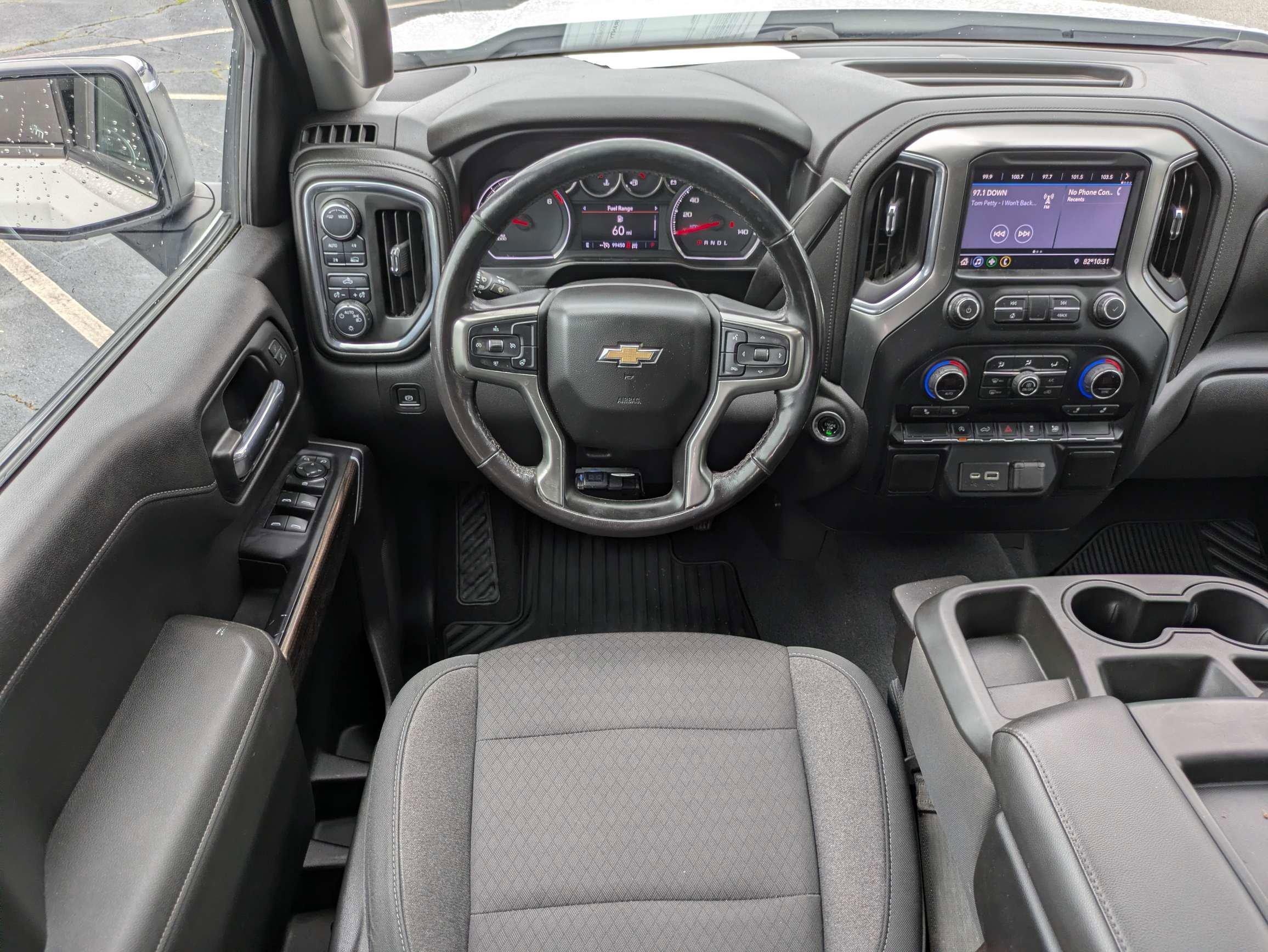 Used 2020 White Chevrolet LT image 12