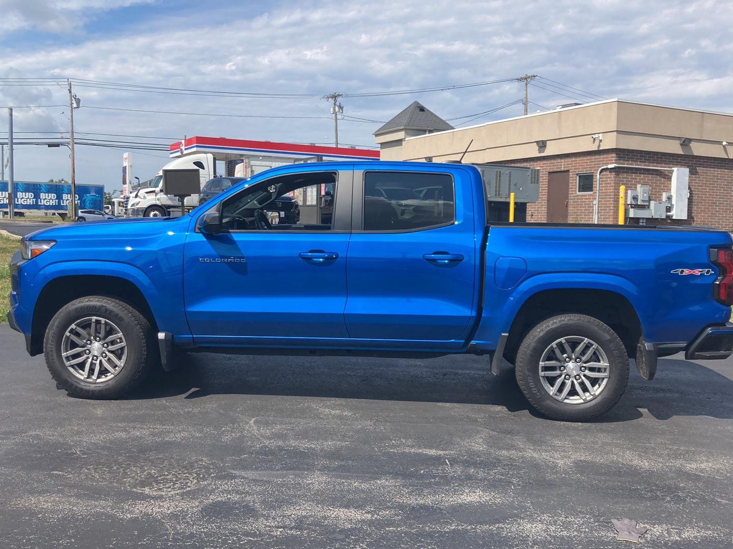 Used 2023 Glacier Blue Metallic Chevrolet 4WD LT image 4