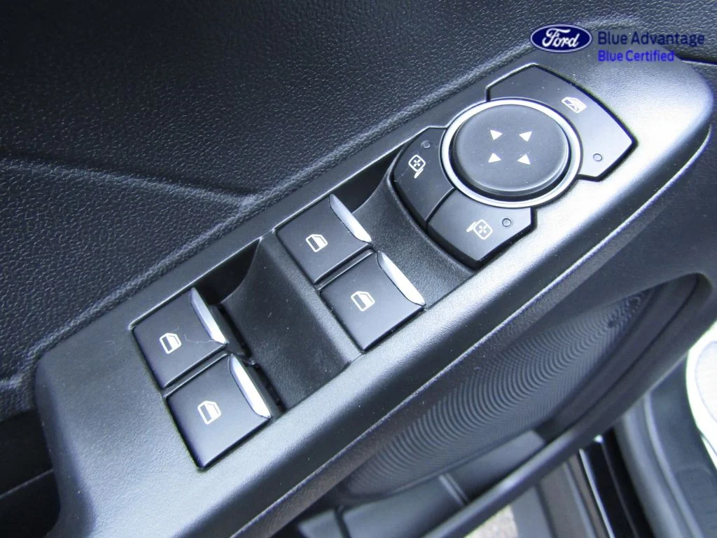 2023 Ford Escape ST-Line Elite - Photo 18