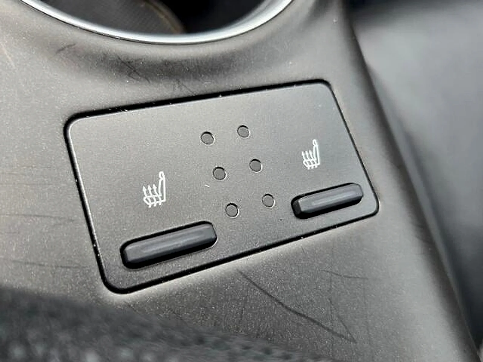 Used 2021 Wind Chill Pearl Toyota XLE image 21